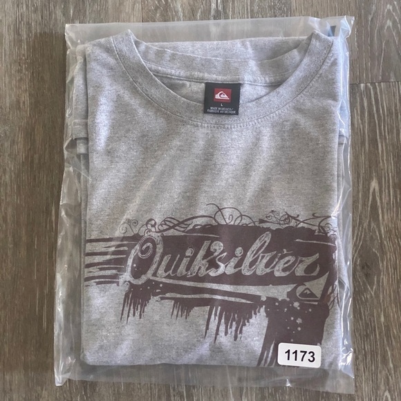QUIKSILVER Surf Maroon Logo Grey Tee Shirt Men L Large - Picture 8 of 8